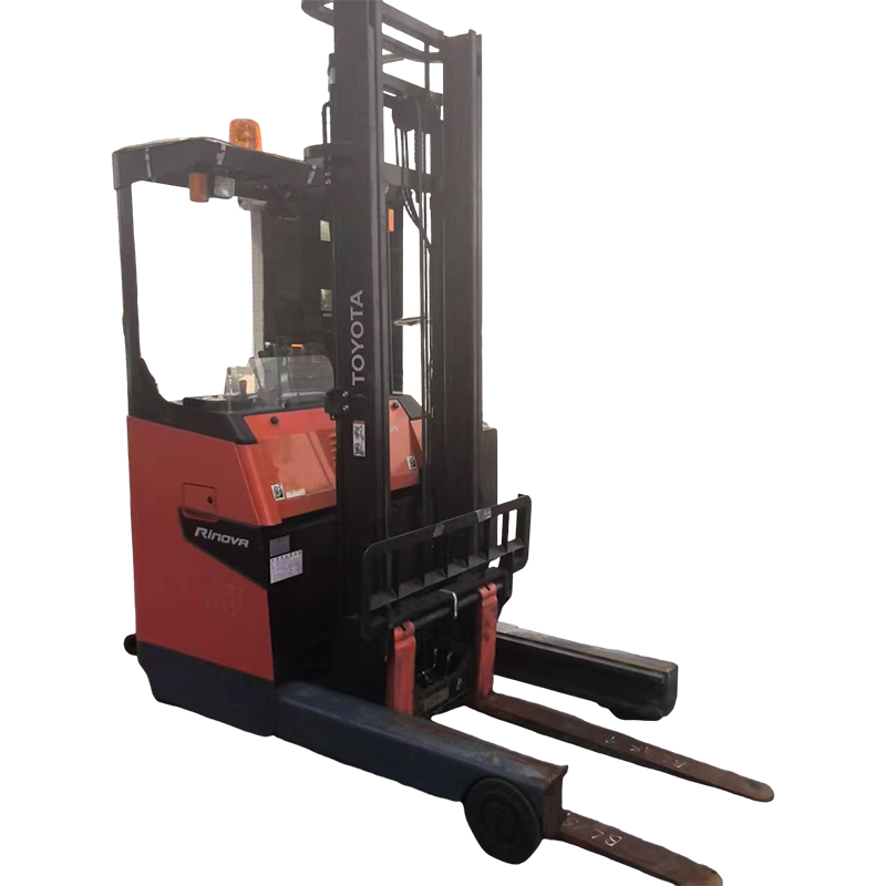 48V Electric Pugna Forklift 2.5 Ton Used Toyota semoto salsissimus vir vivens